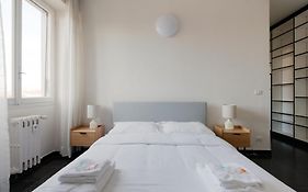 Corvetto M3 - Comfy Apt. With Balcony!