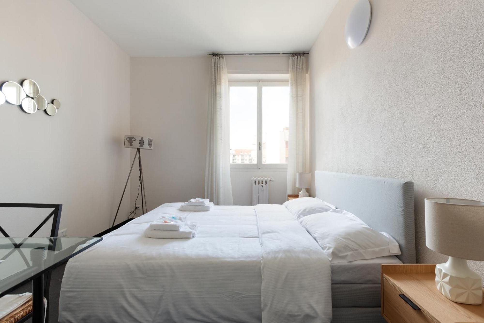 Corvetto M3 - Comfy Apt. With Balcony! Milano Esterno foto
