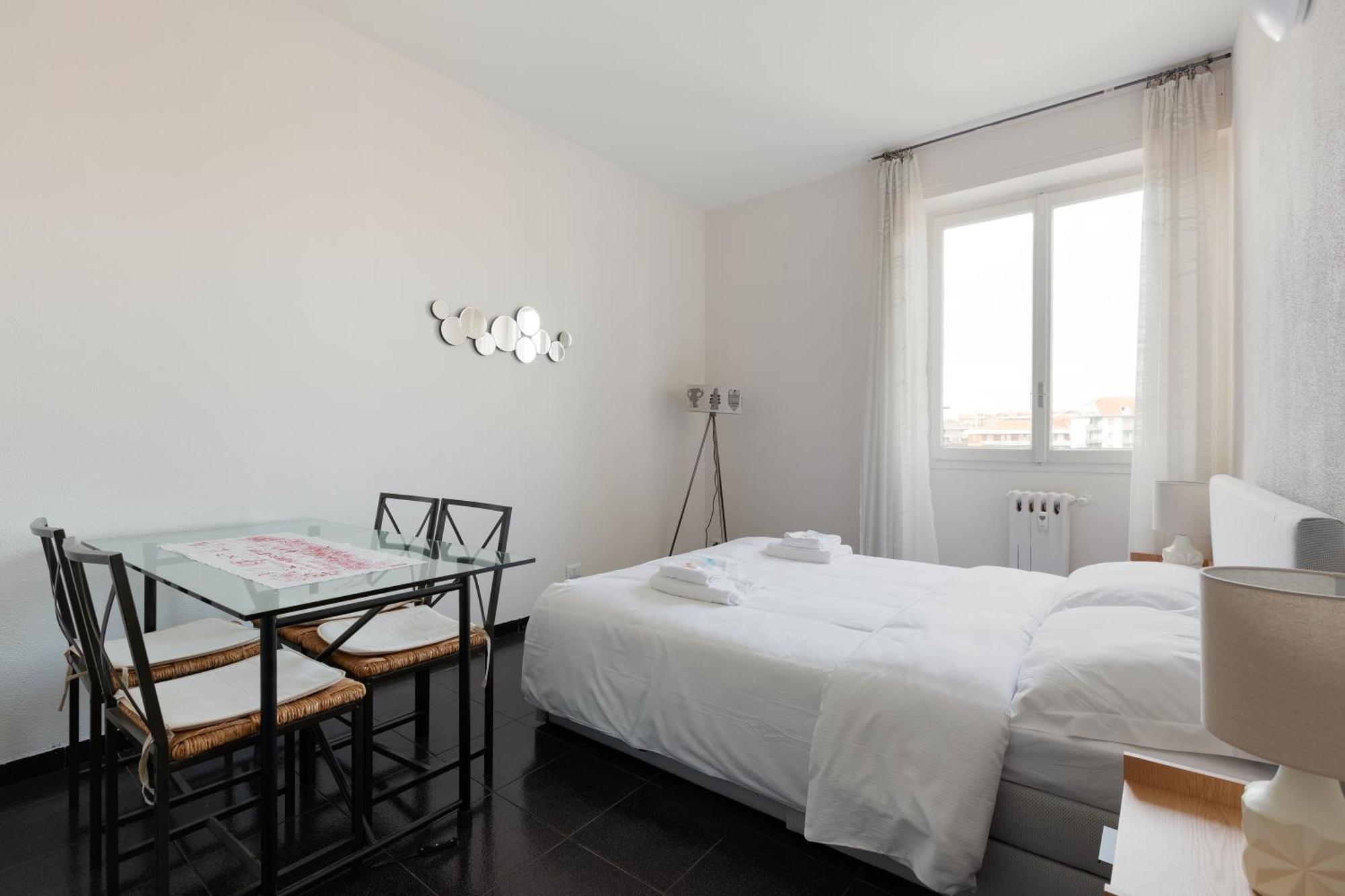 Corvetto M3 - Comfy Apt. With Balcony! Milano Esterno foto