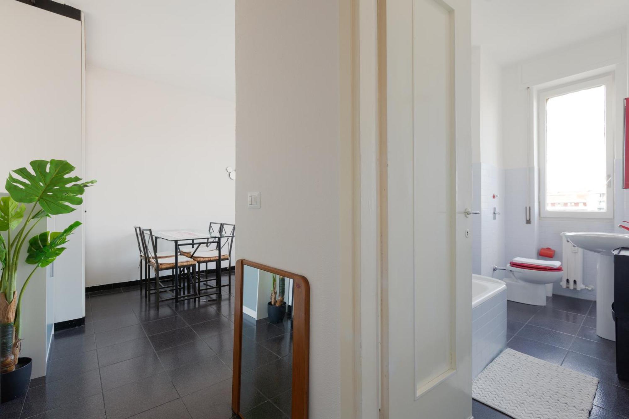Corvetto M3 - Comfy Apt. With Balcony! Milano Esterno foto
